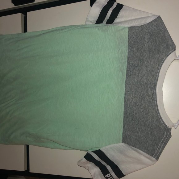 Basic PINK T-shirt - Picture 2 of 2